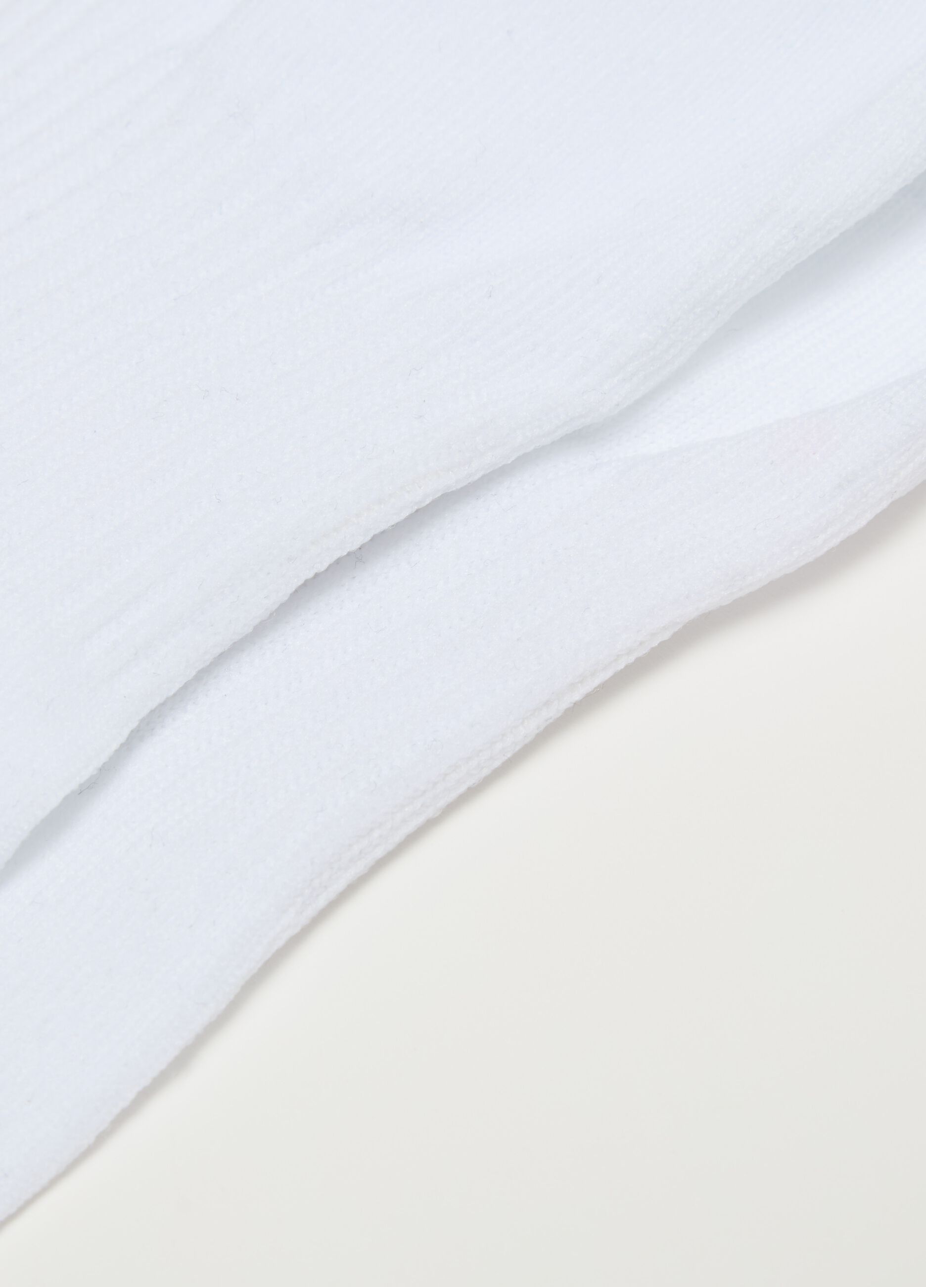 Three-pair pack stretch sneaker liners