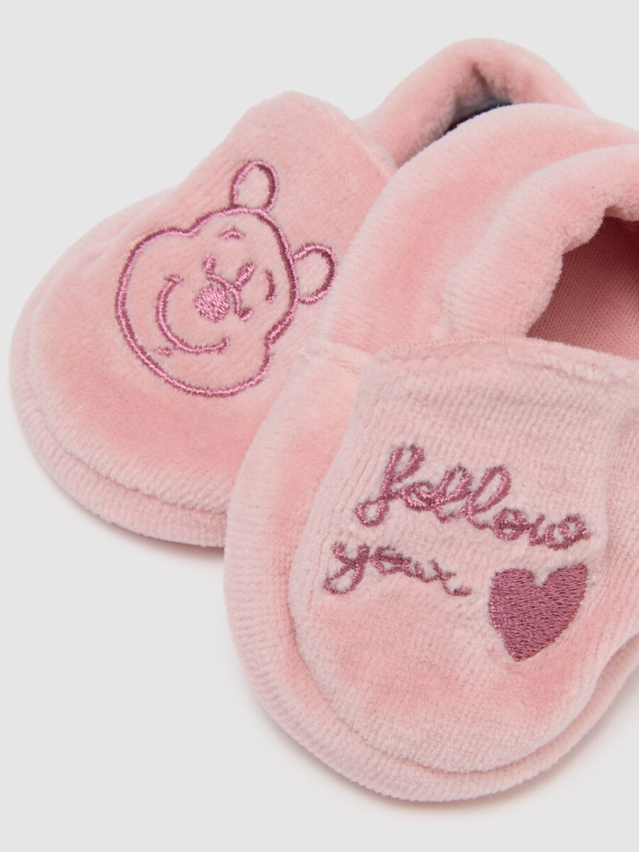Pink cotton hat and booties for newborn girl_1
