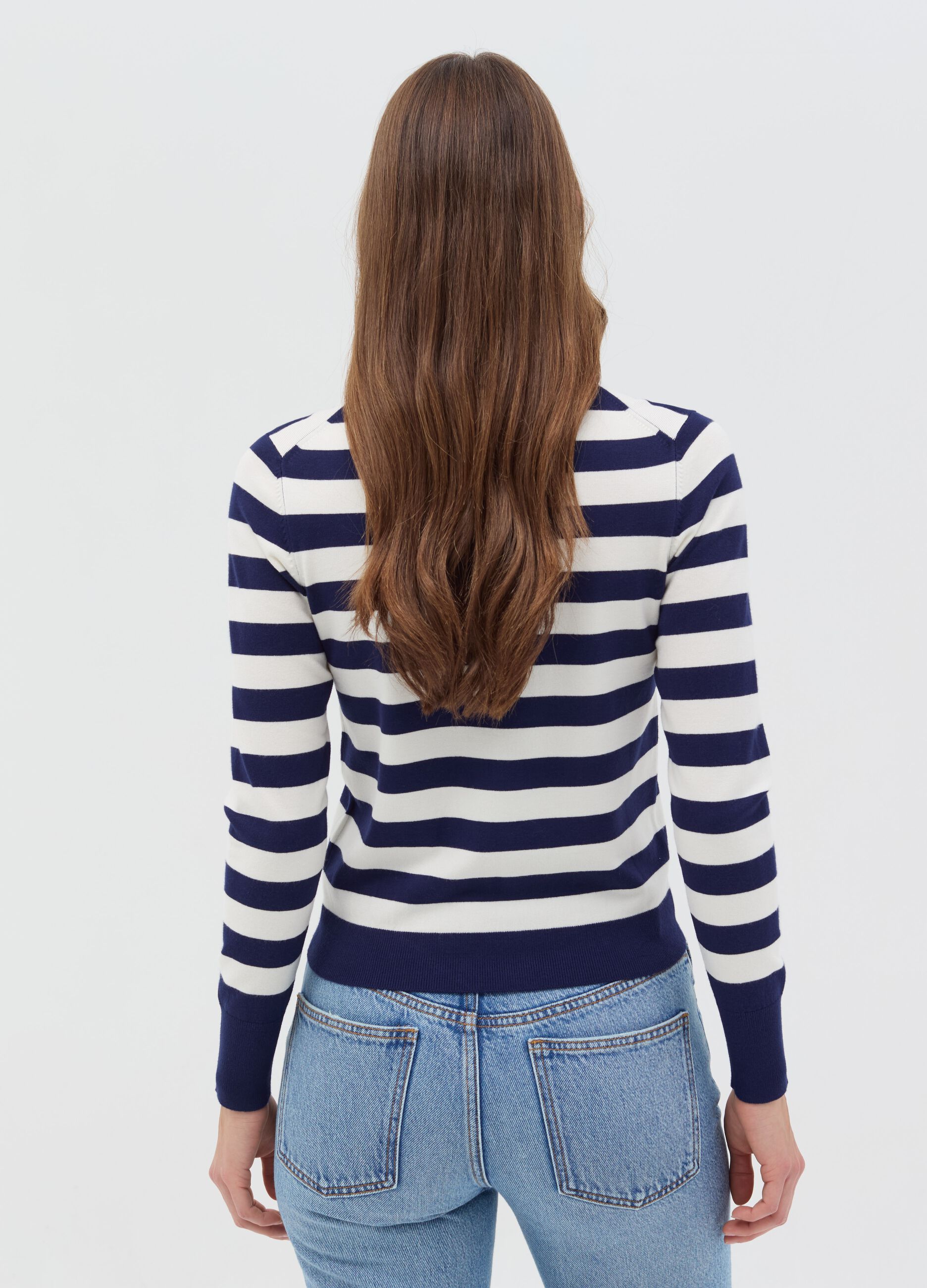 Long-sleeved top with striped pattern
