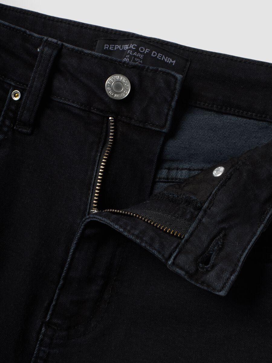Jeans denim neri in cotone elasticizzato flare fit_5