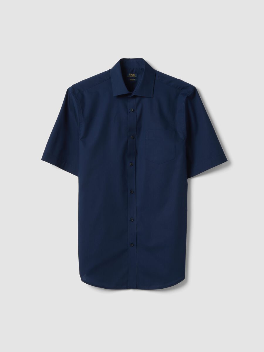 Camicia blu a maniche corte con colletto classico_4