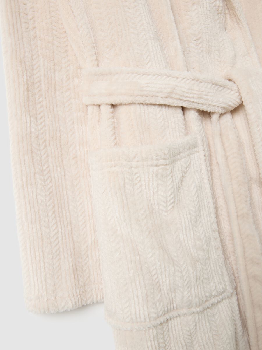 Vestaglia beige con cintura e tasche_5