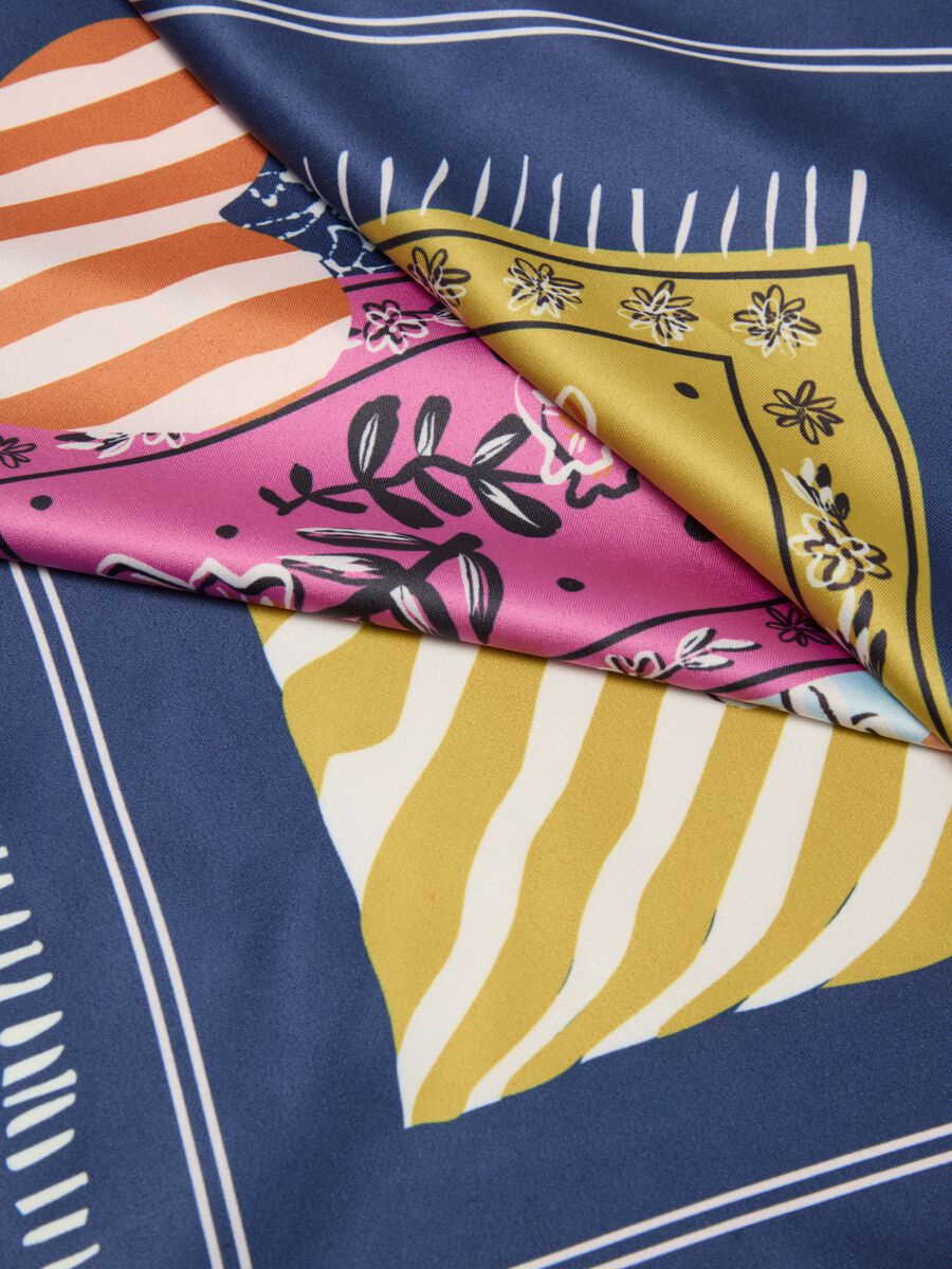 Blue scarf with multicolour print_2