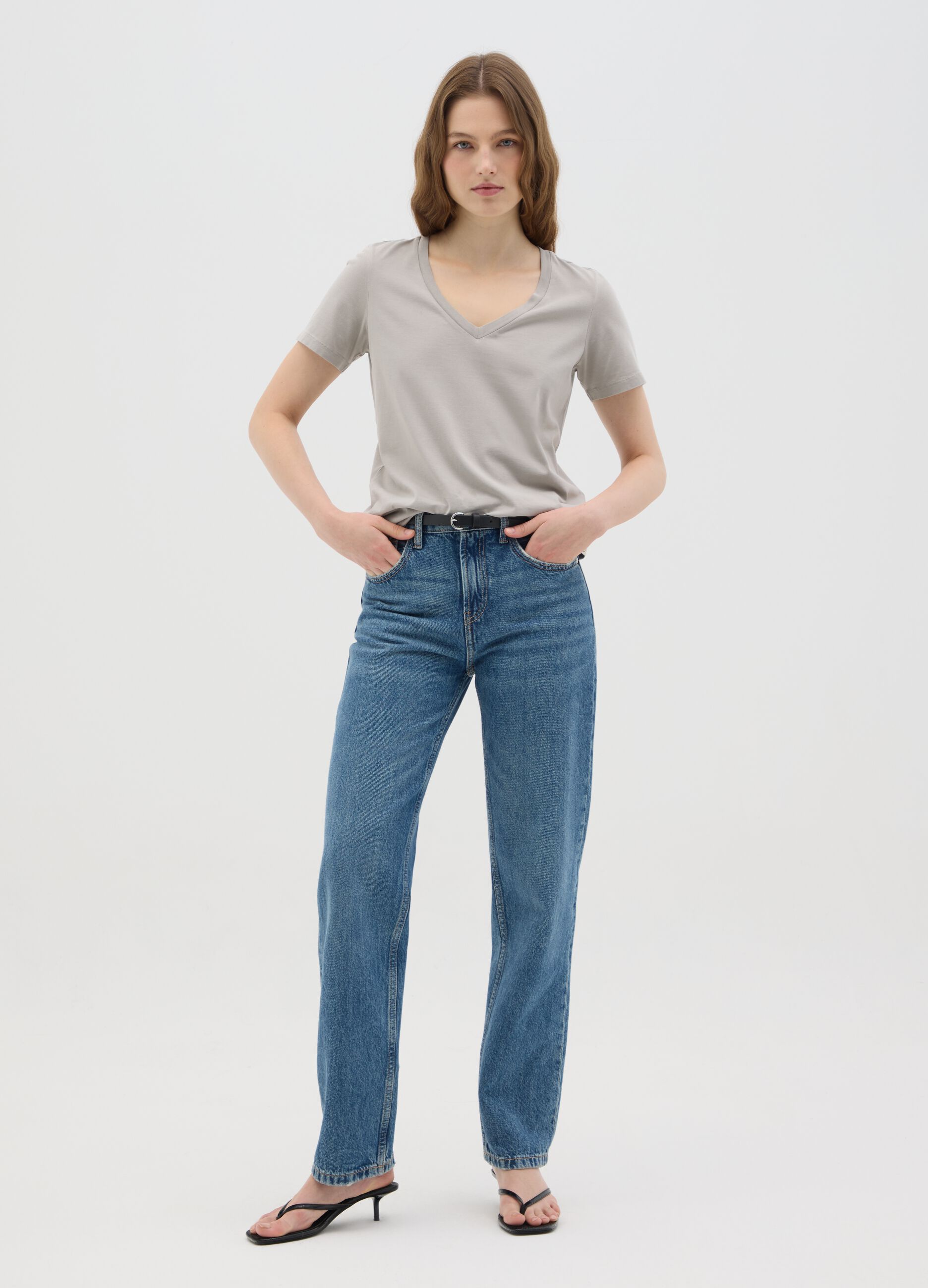 Women’s grey regular-fit T-shirt in 100% cotton with round neck