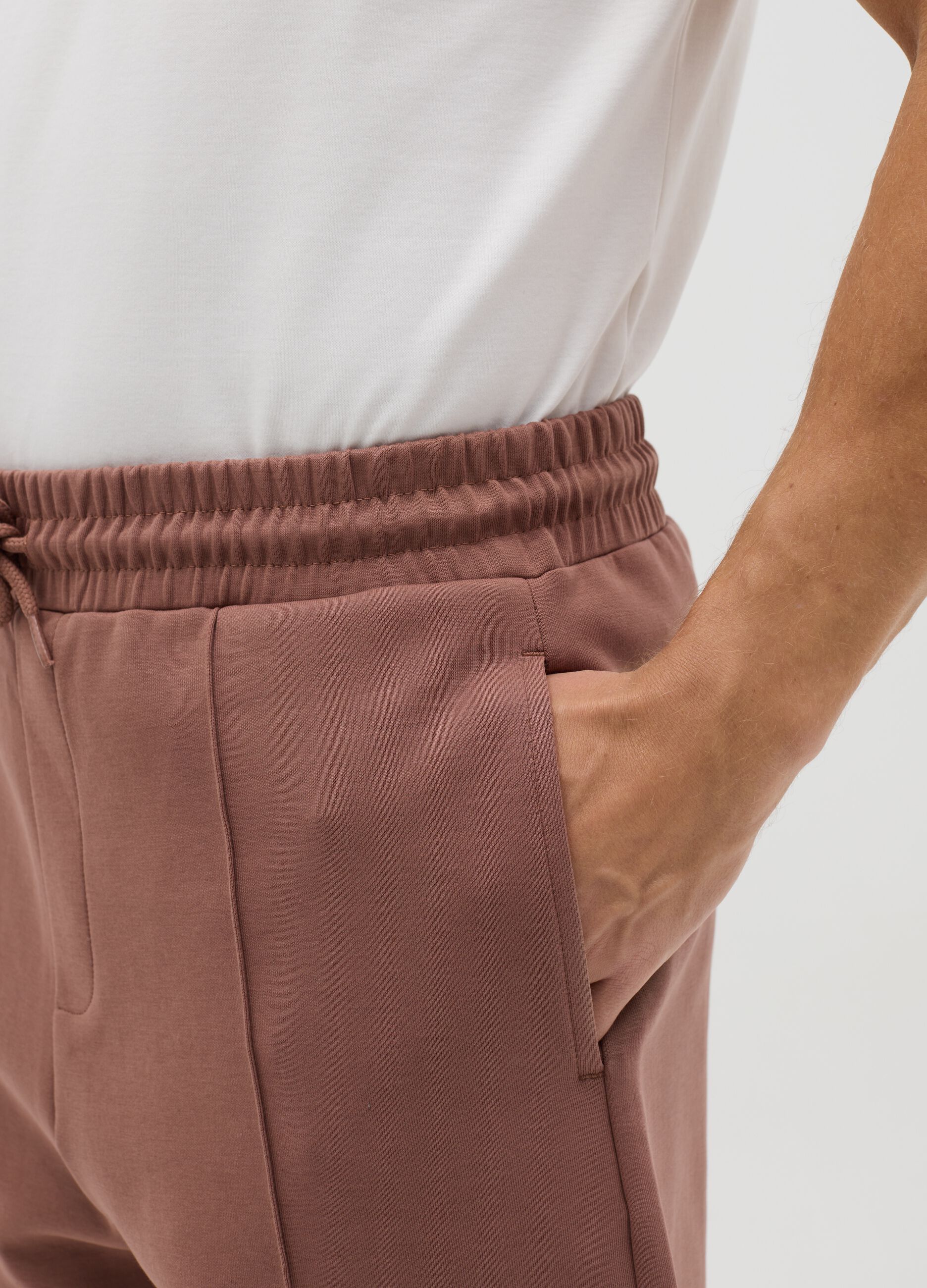 Brown Bermuda joggers in fleece