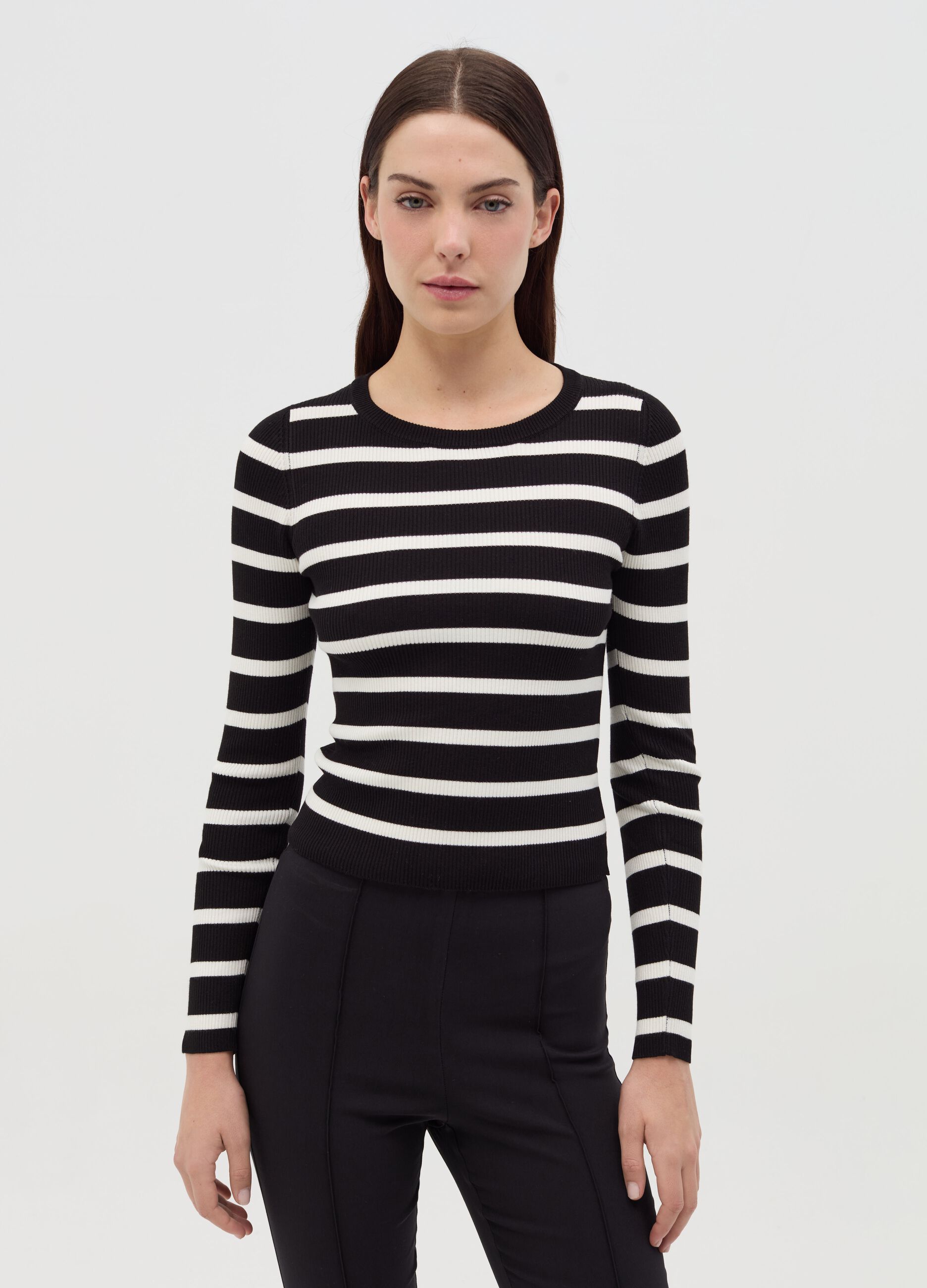 Ribbed top with striped pattern