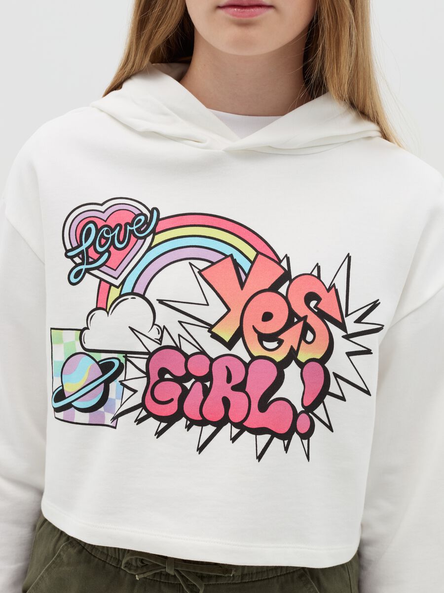 Crop sweatshirt with hood and print_2