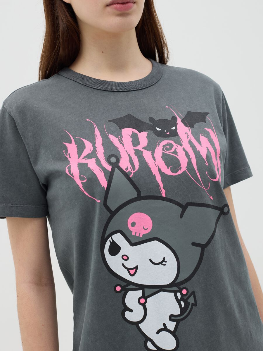 Black cotton T-shirt with Kuromi print_2
