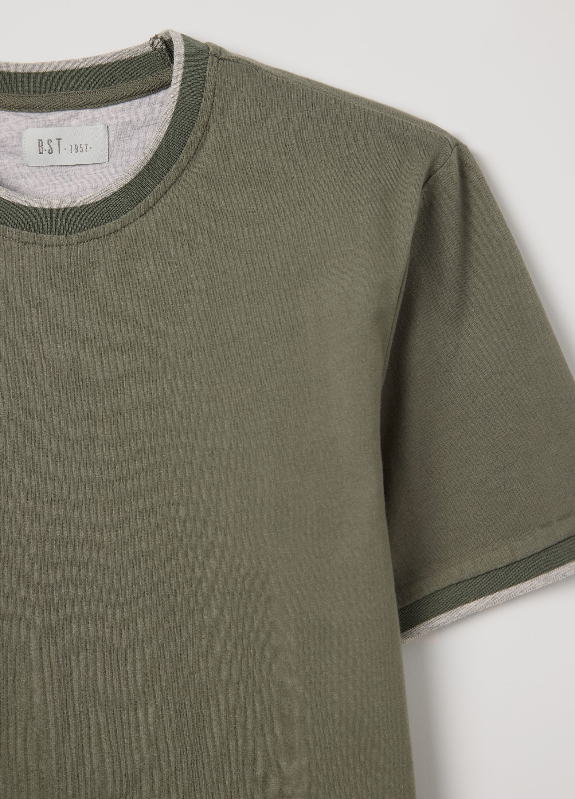 Green fitted T-shirt in cotton