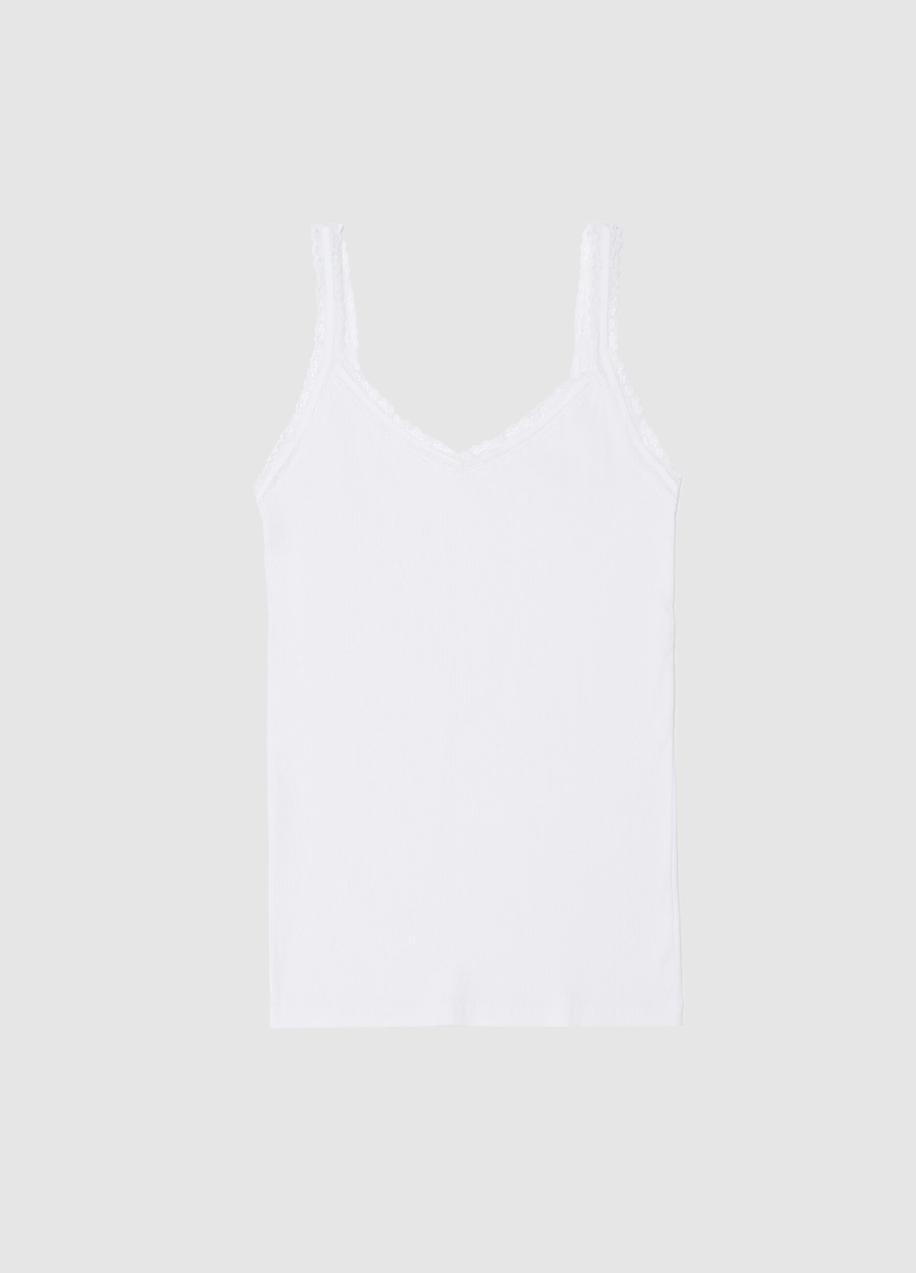 Ribbed under vest with crochet