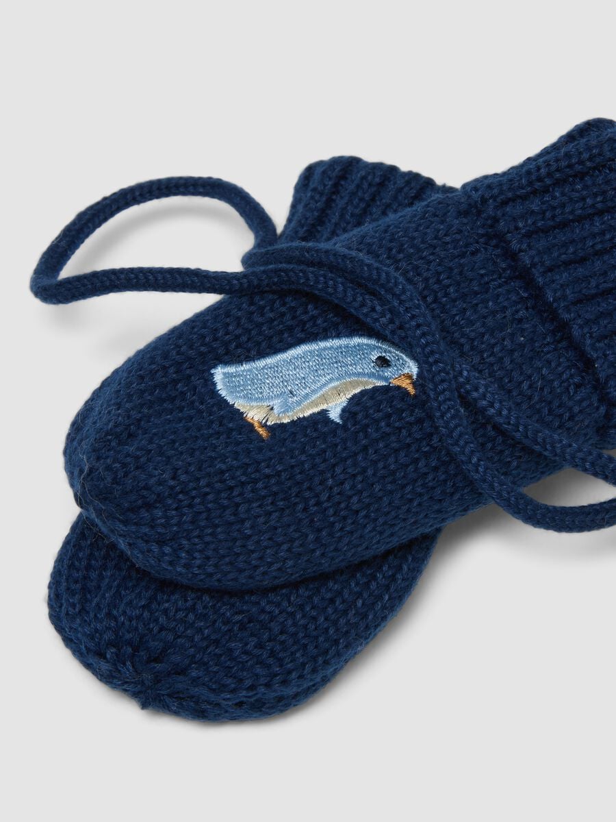 Blue jacquard knit hat and mittens set_2