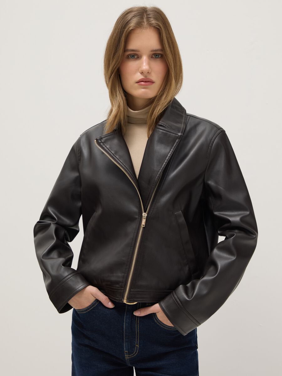 Black regular fit full zip jacket_0