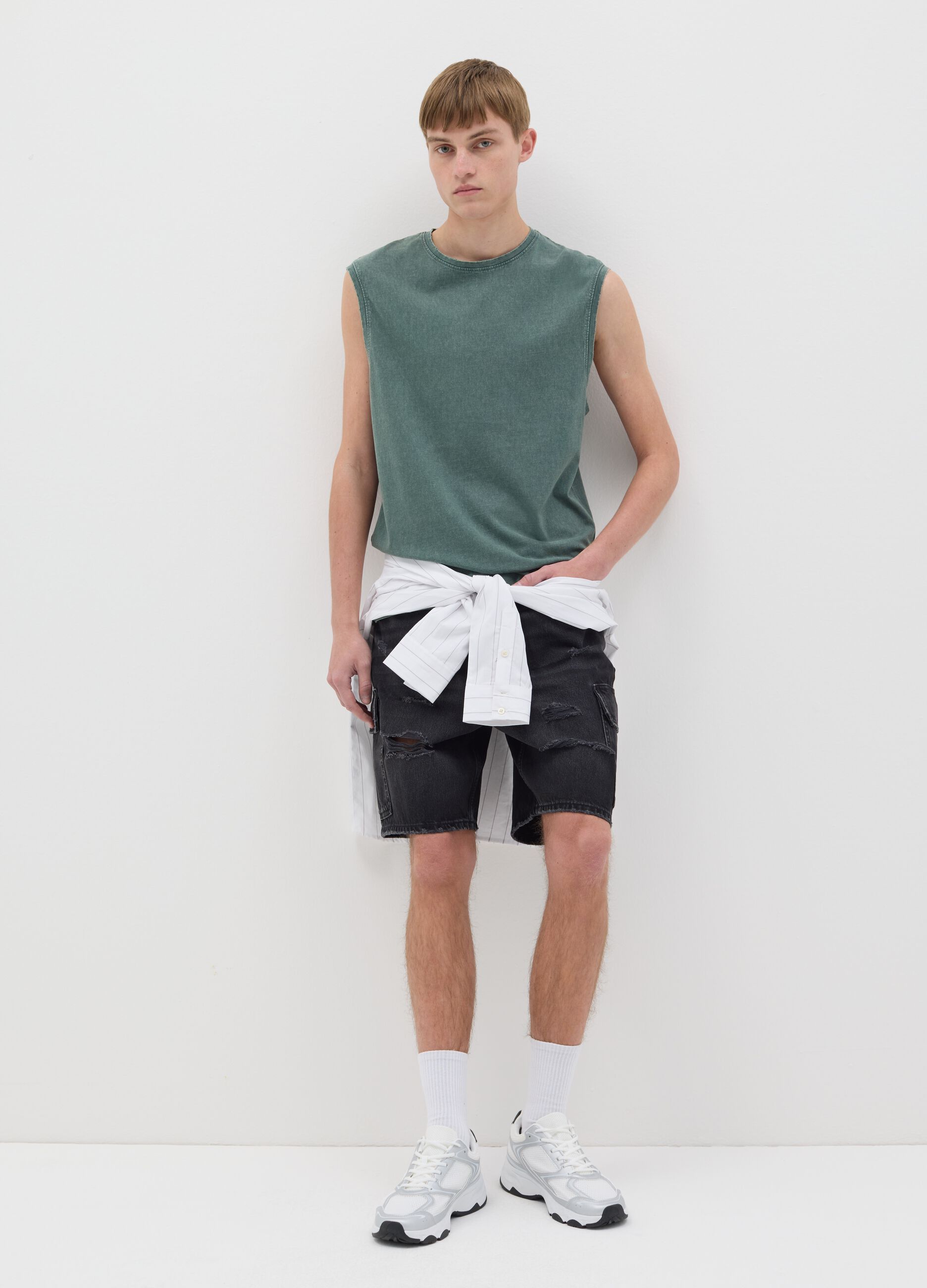 Cotton racerback vest with round neck