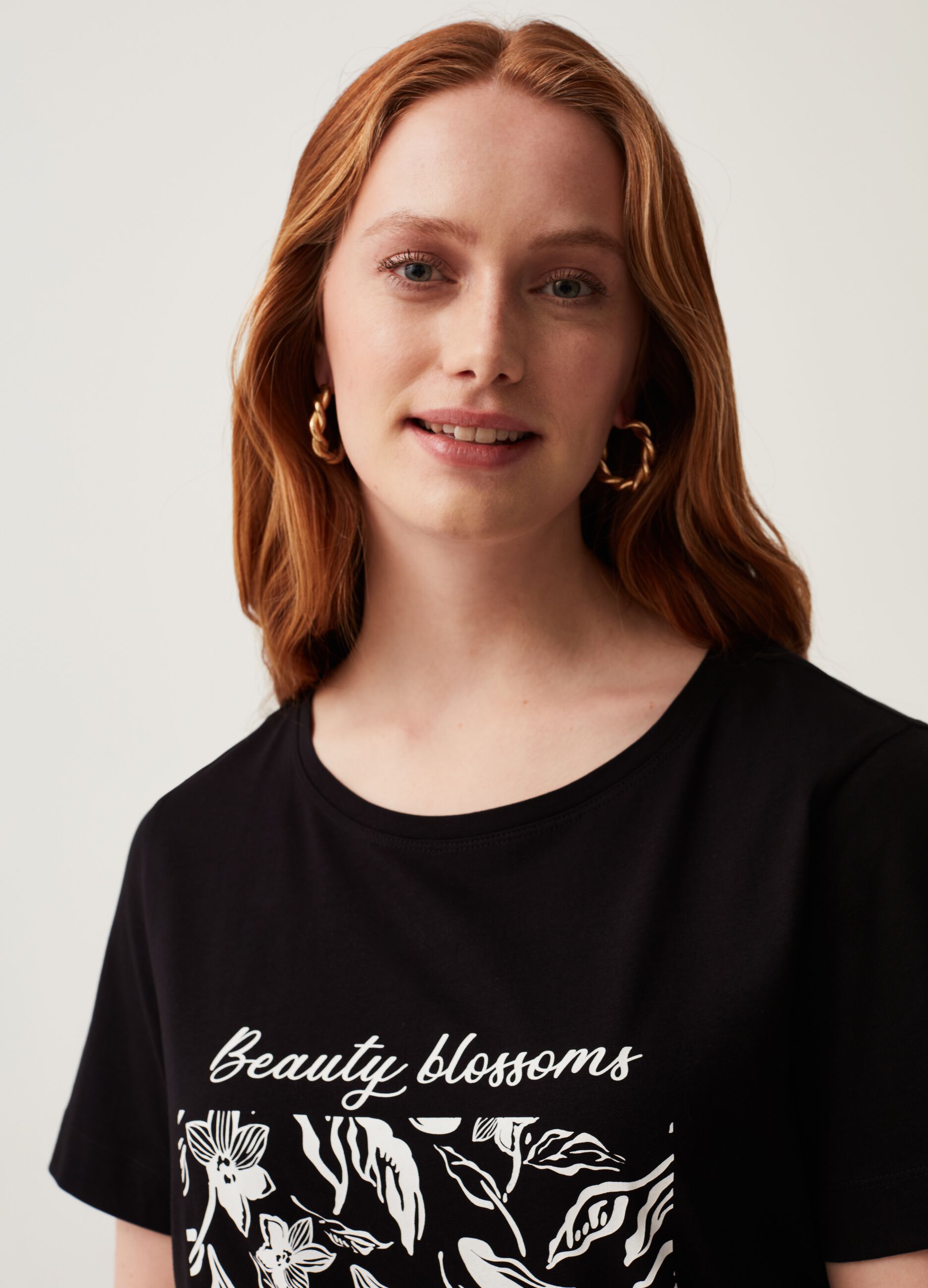 T-shirt con stampa fiori Curvy MYA_1