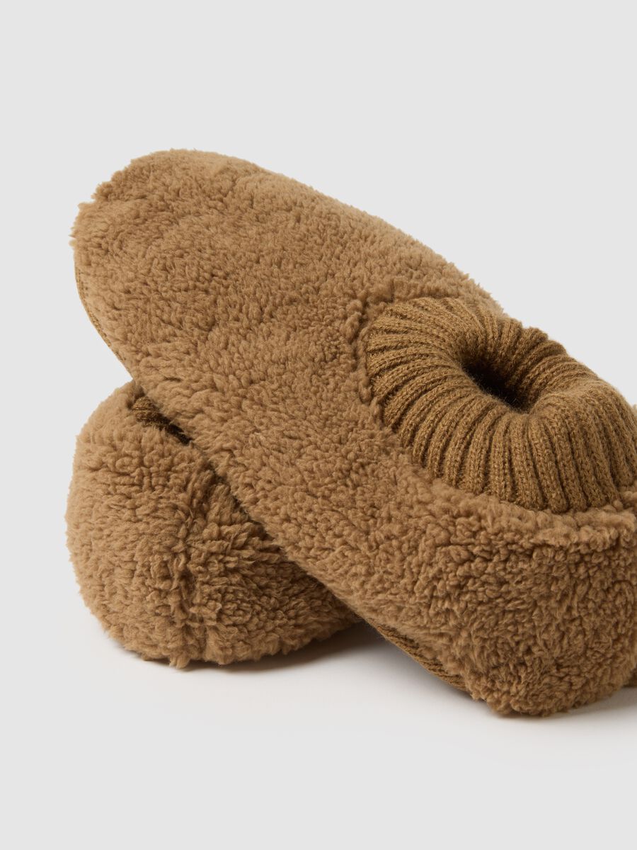 Soft Brown Non-Slip Slippers_2