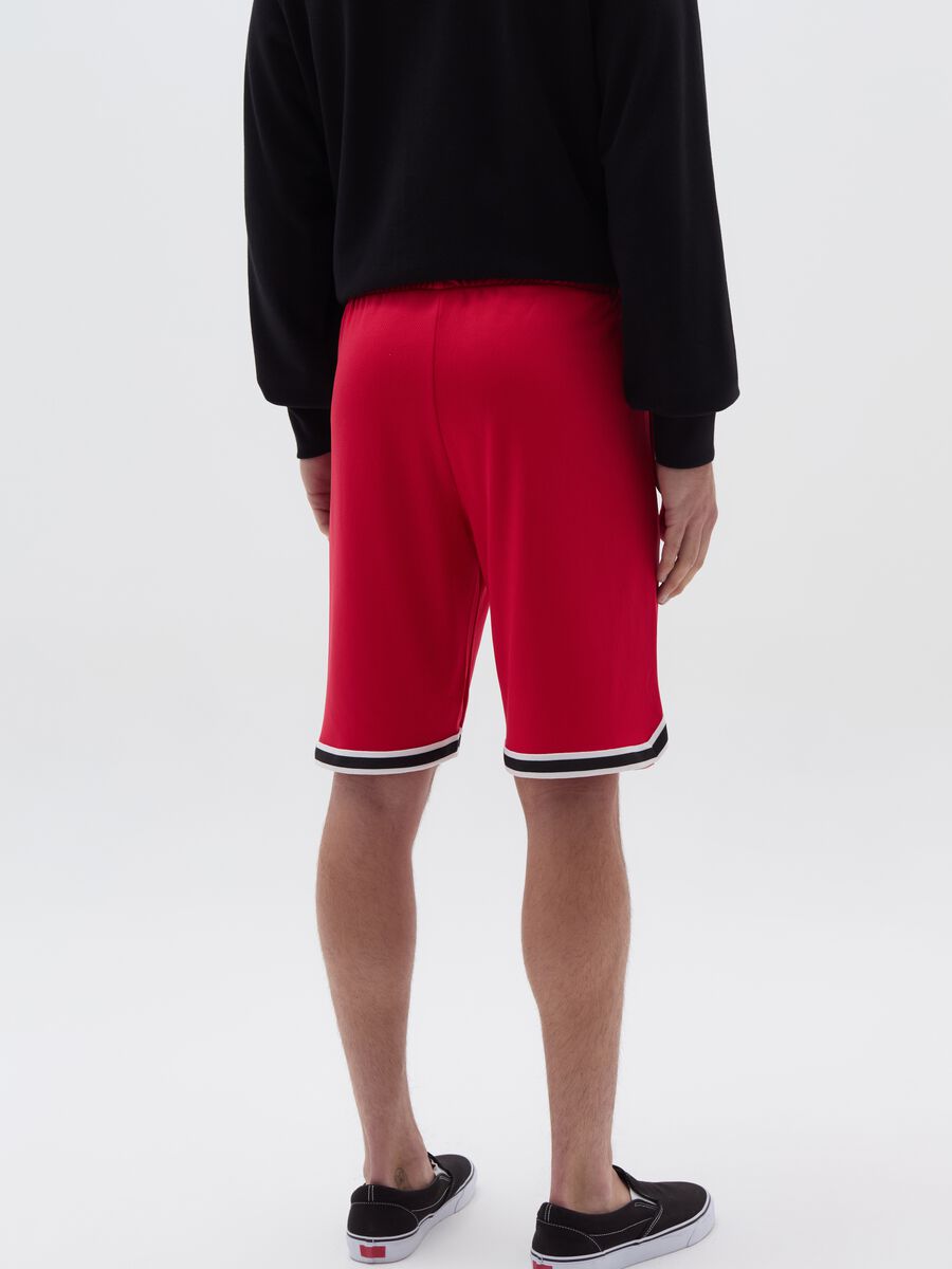 Bermuda joggers with striped edging_2