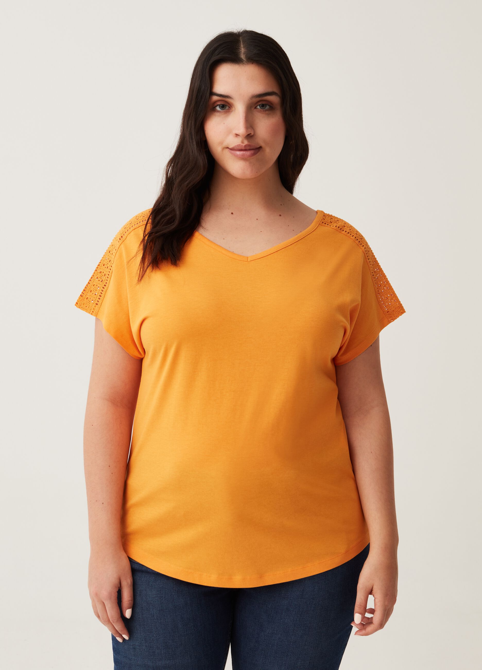 T-shirt con inserto in sangallo Curvy MYA_0