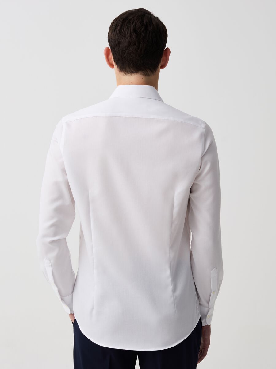 Slim-fit shirt in no-iron cotton_2