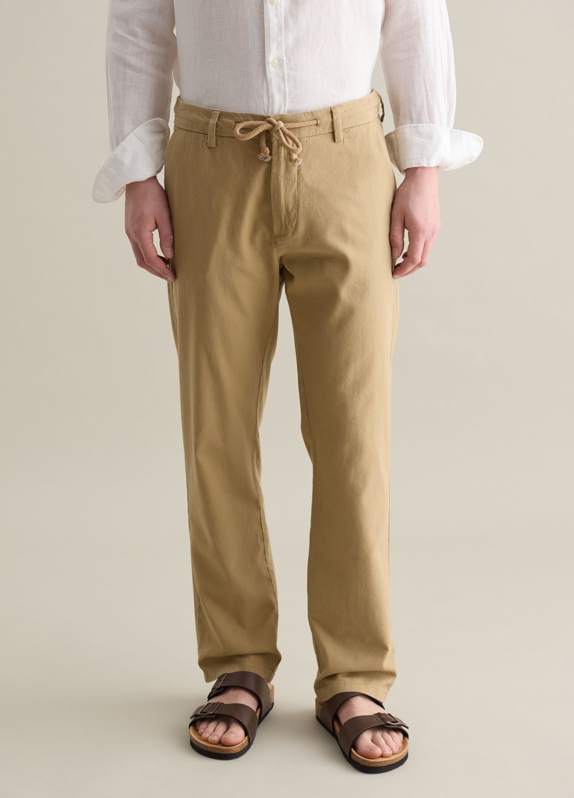 Beige chino trousers in linen and cotton