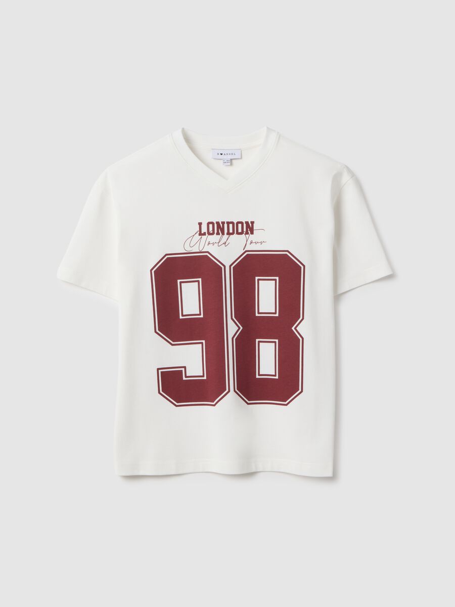 Oversized white pure cotton T-shirt with print and V-neck_4