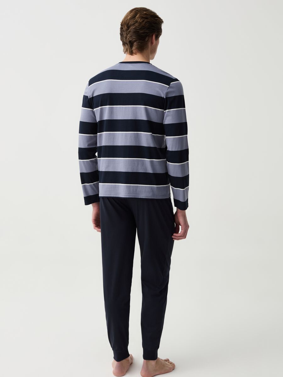 Striped pyjamas with granddad neck_2