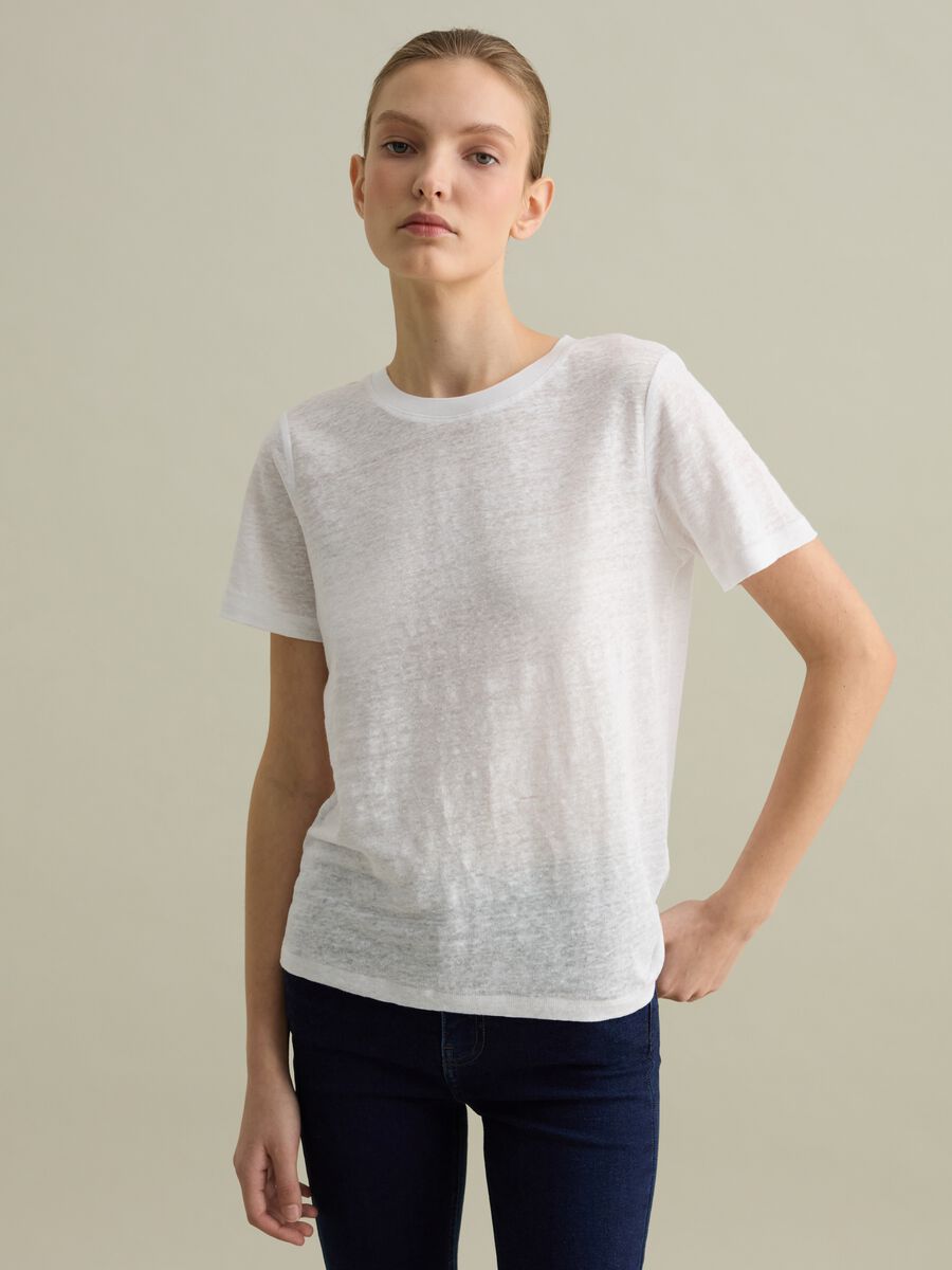 Short-sleeved T-shirt in white linen_0
