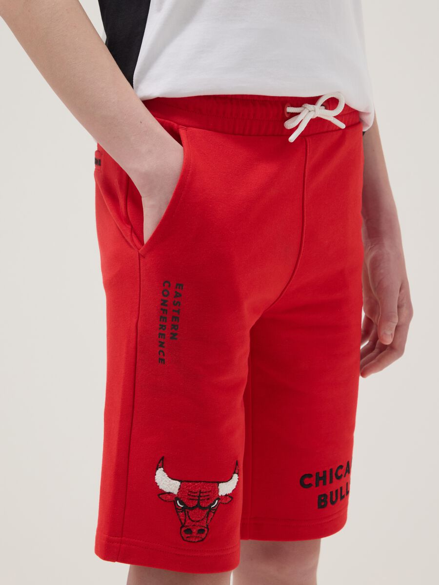 Regular-fit red cotton-blend shorts_2