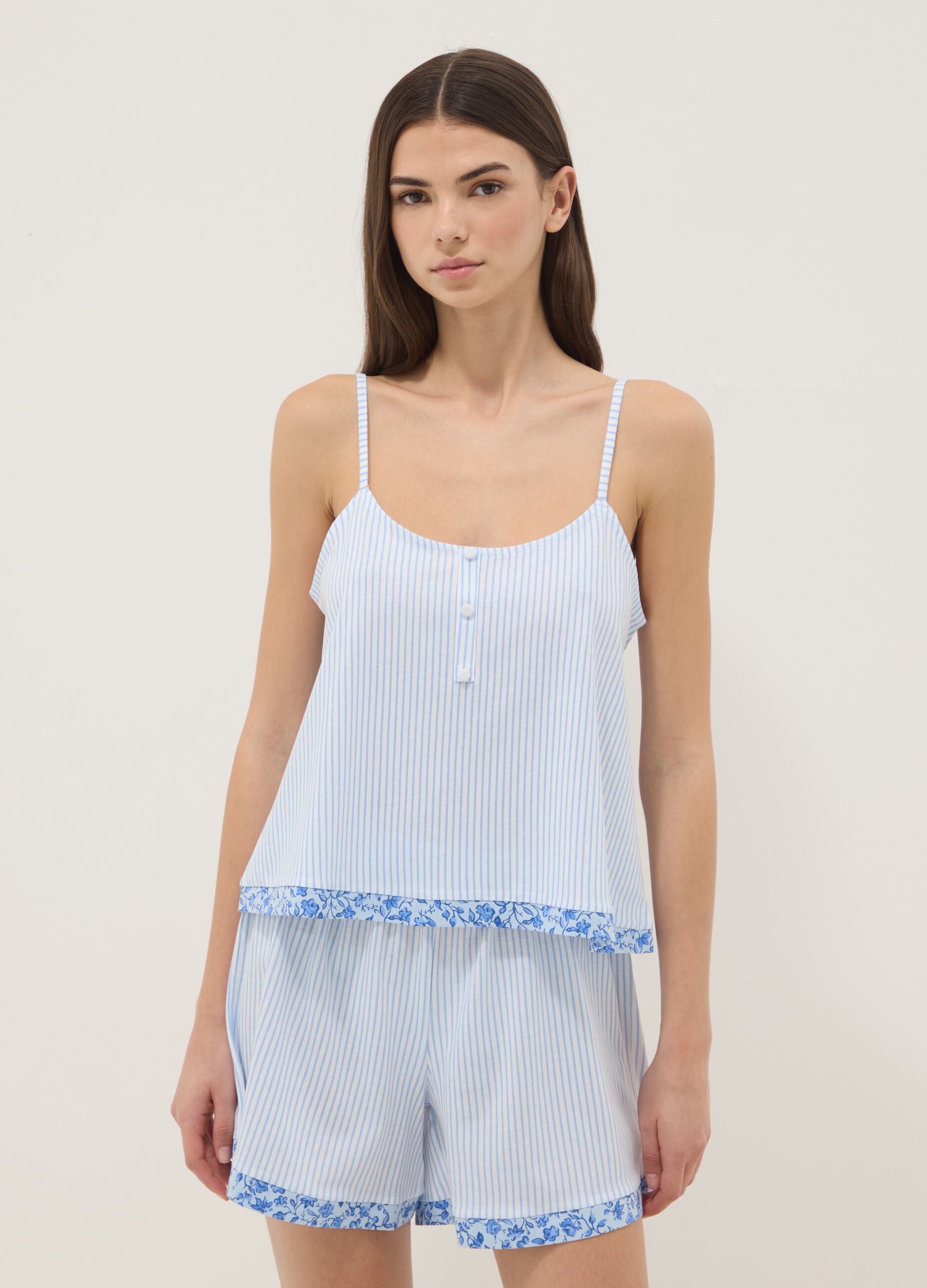 Pigiama azzurro in cotone organico a righe