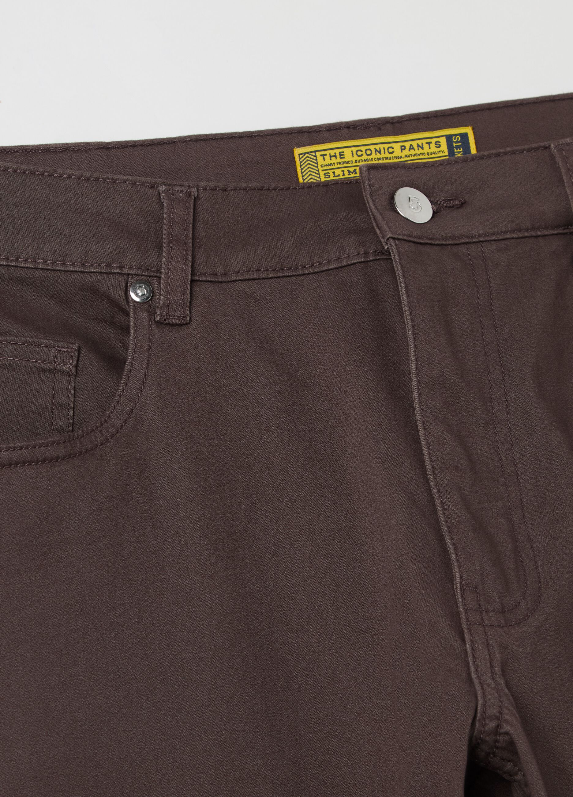 Slim-fit trousers with five pockets