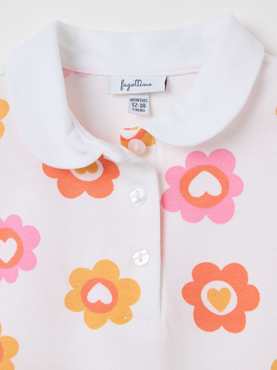 White polo shirt in organic cotton with flowers print_2