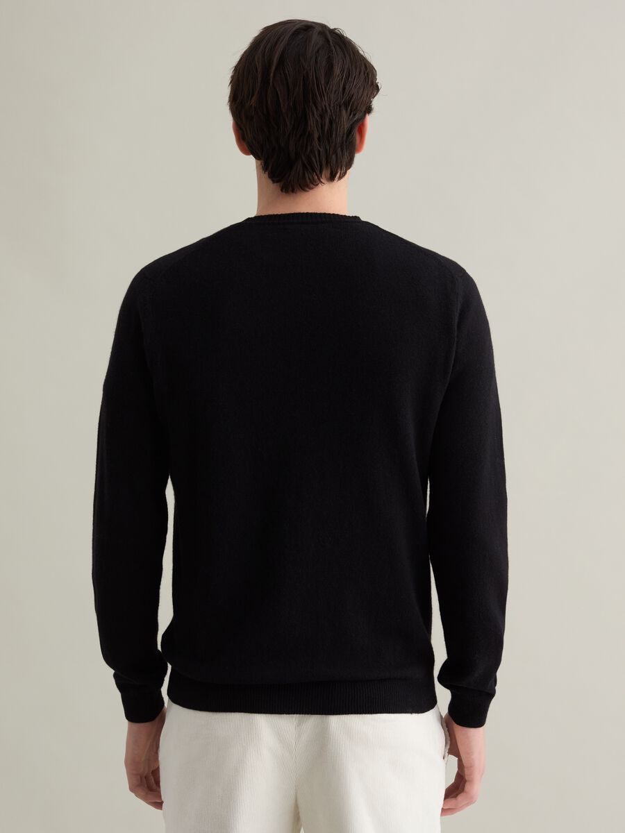 Lambswool crew-neck pullover_3