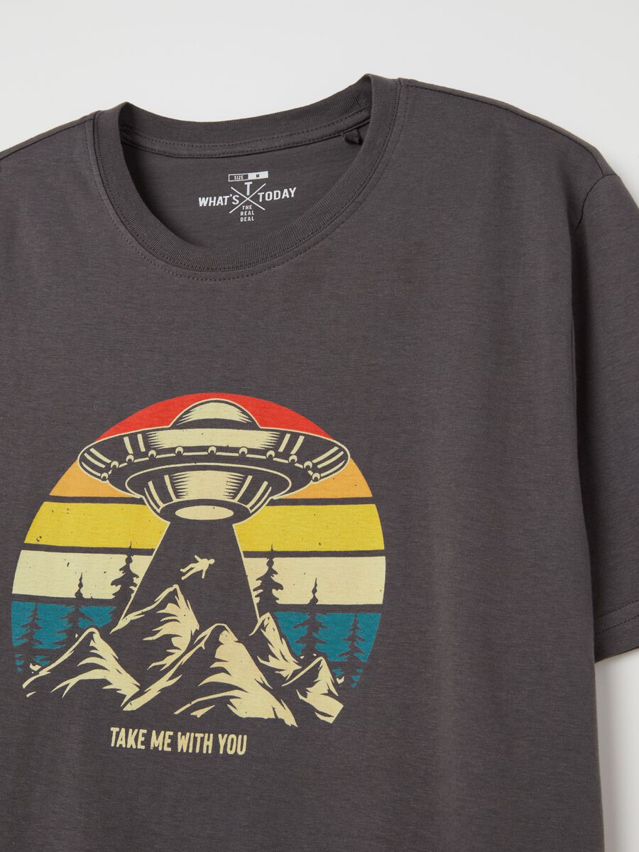 T-shirt with &ldquo;Take me with you&rdquo; print_5