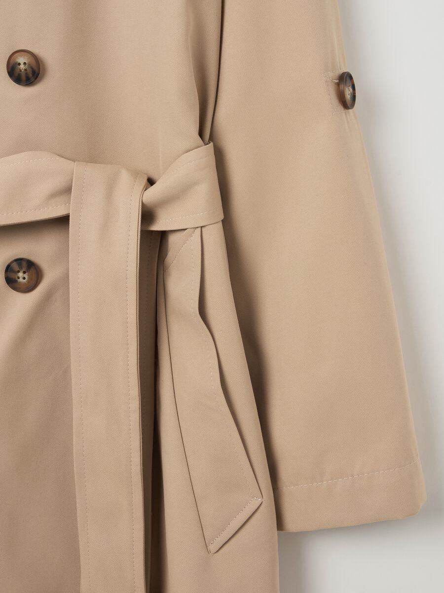 Double-breasted trench coat with buttons and belt_5