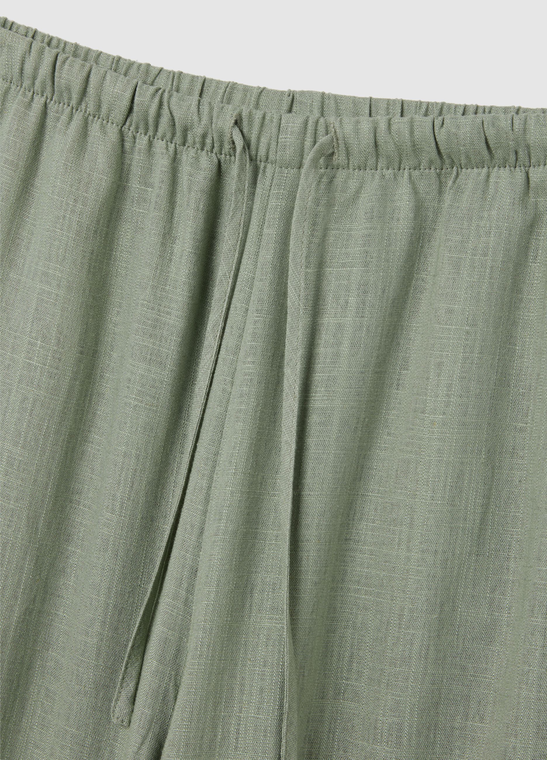Green wide trousers made of viscose and linen