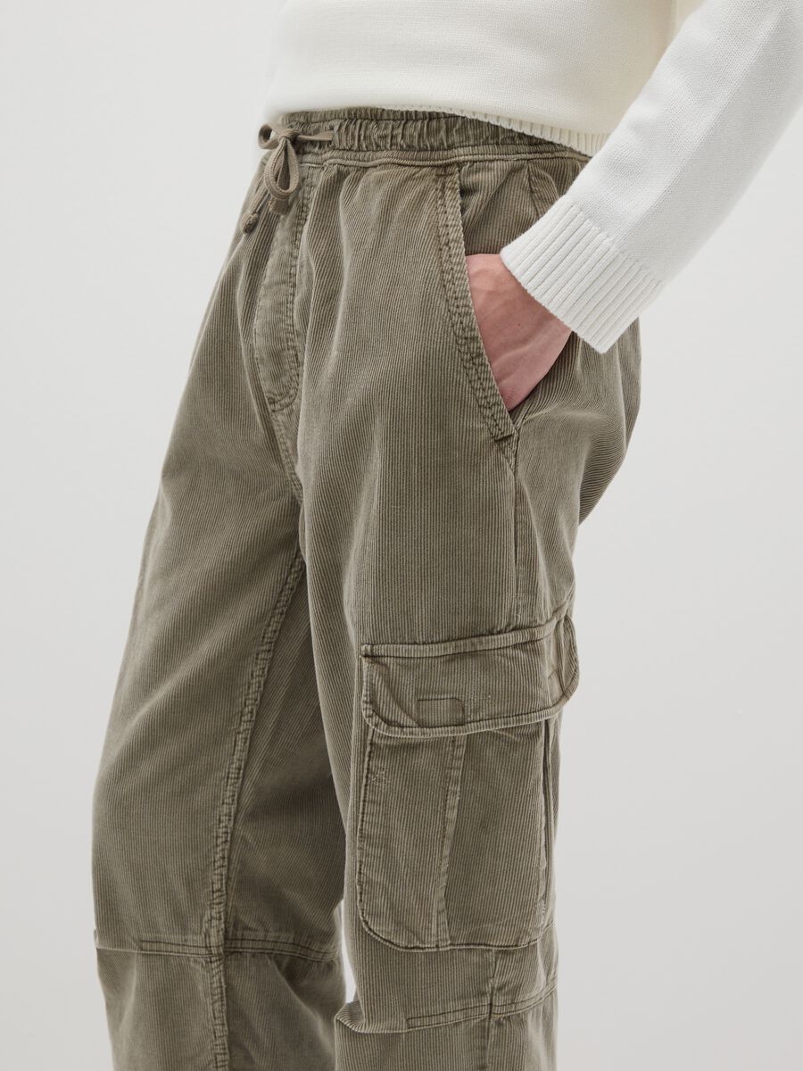 Pantaloni cargo in puro cotone beige regular fit_3