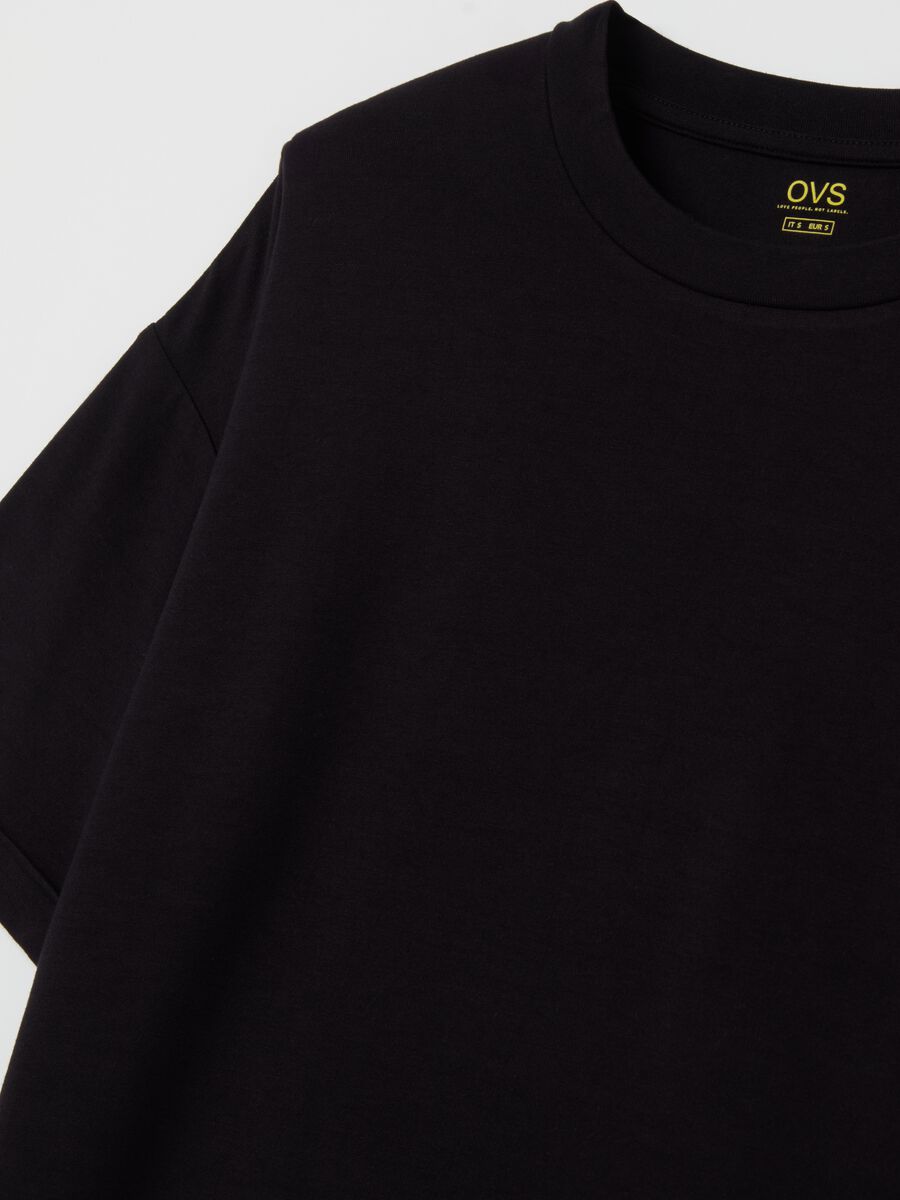 Black T-shirt with kimono sleeves_5