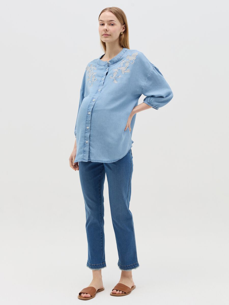 Maternity shirt in Tencel with embroidery_0