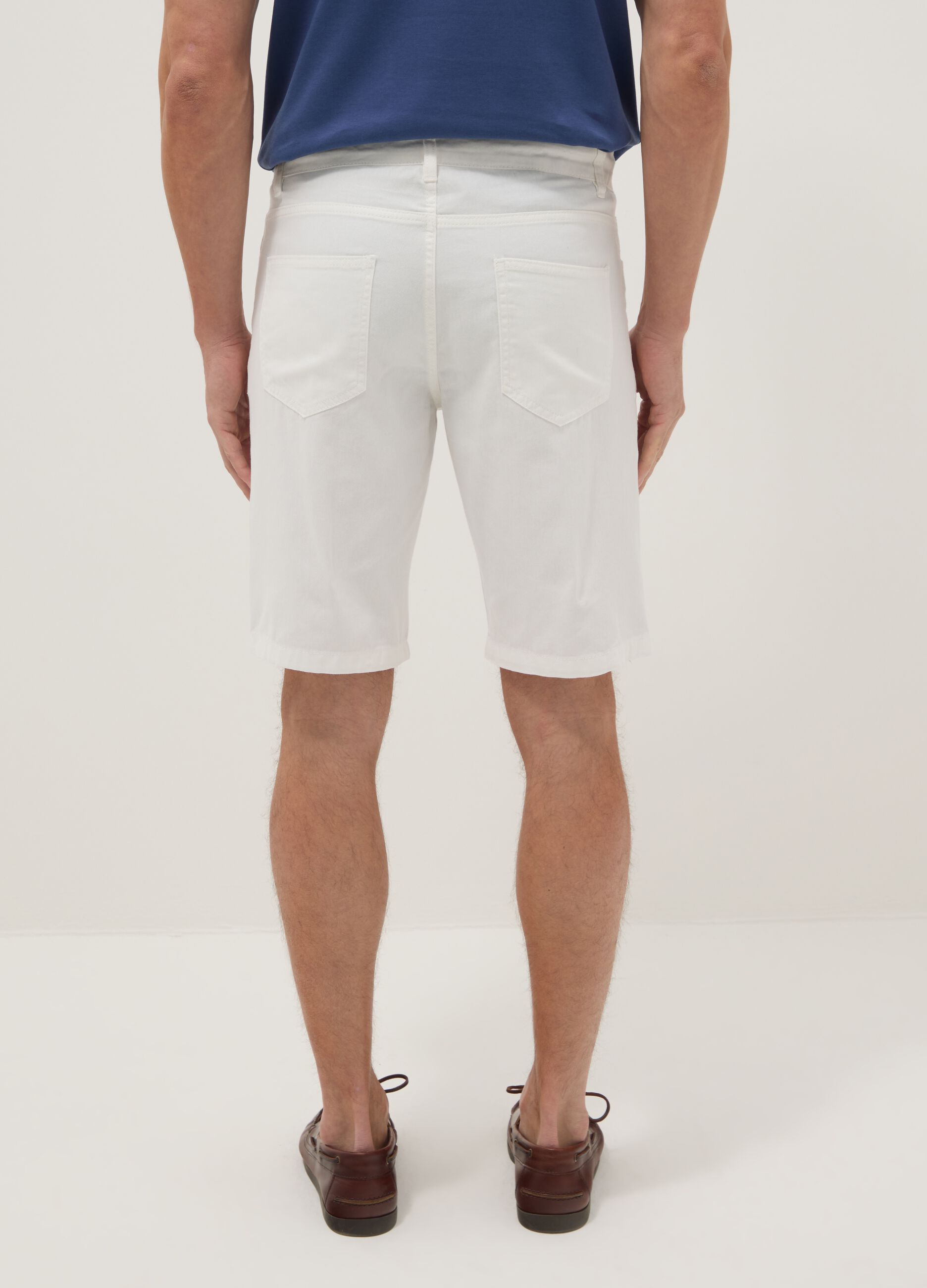 White pure cotton regular-fit shorts