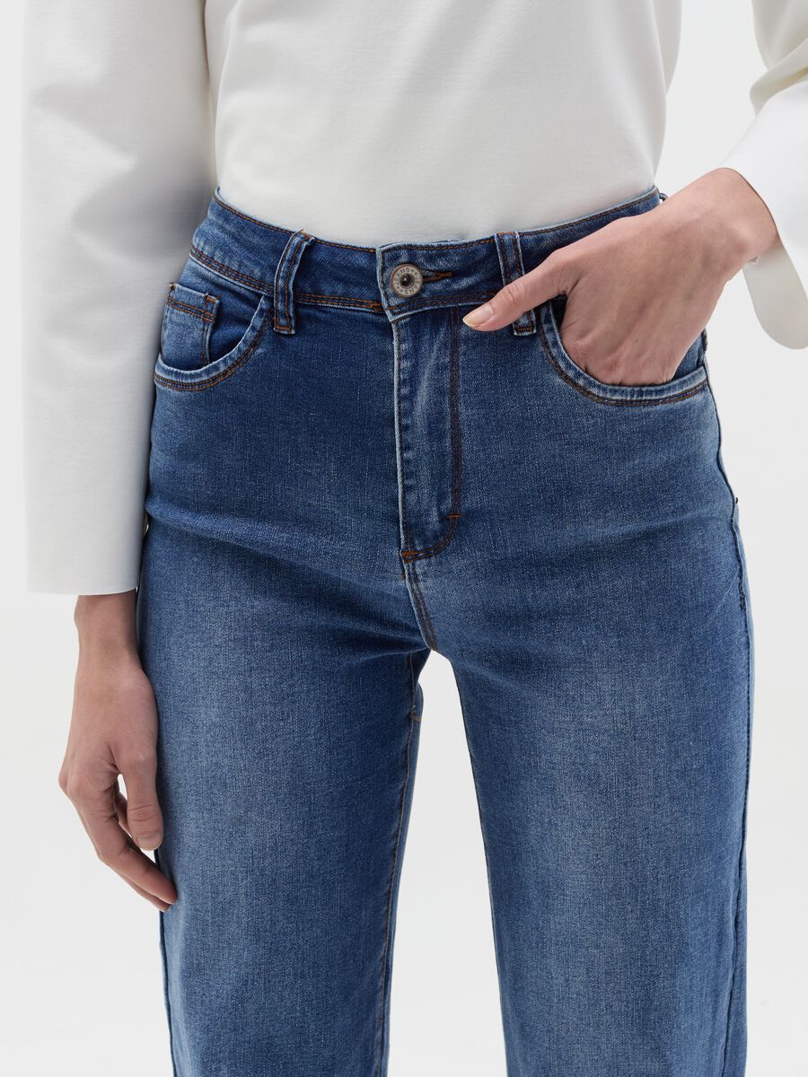 Straight-fit stretch jeans_2