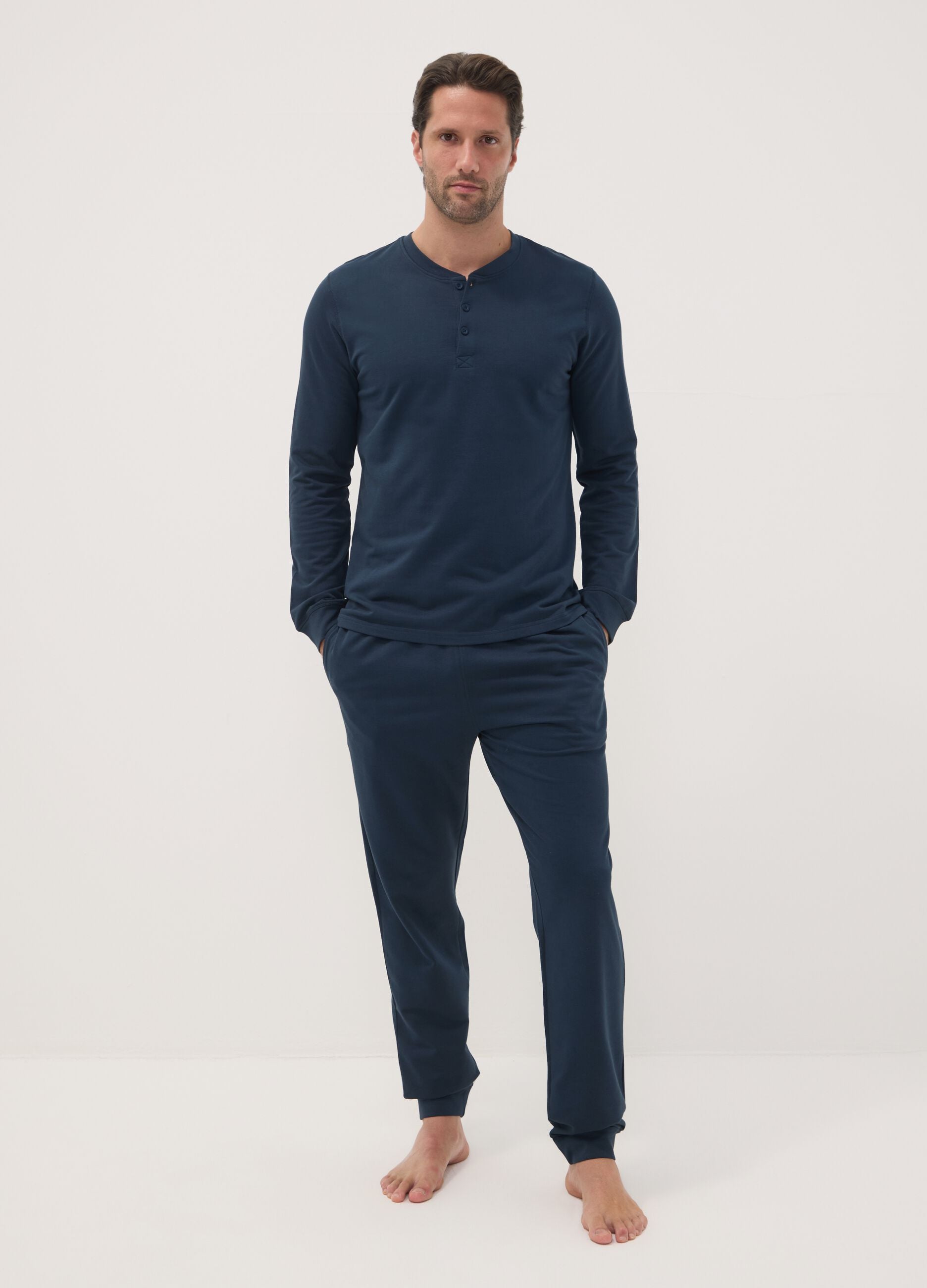 Pigiama blu in puro cotone con scollo serafino