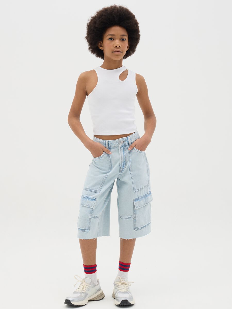 Girls’ light blue regular-fit shorts in 100% cotton with adjustable waist_1