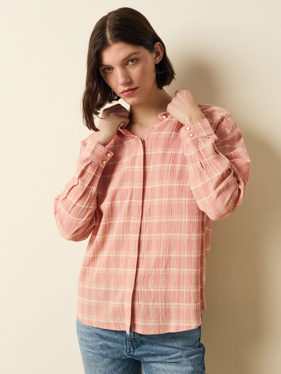 Shirt in crêpe with check pattern_1