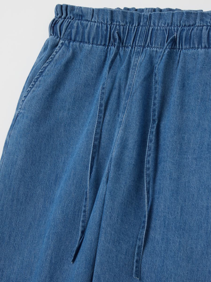 Cropped joggers in denim with drawstring_5