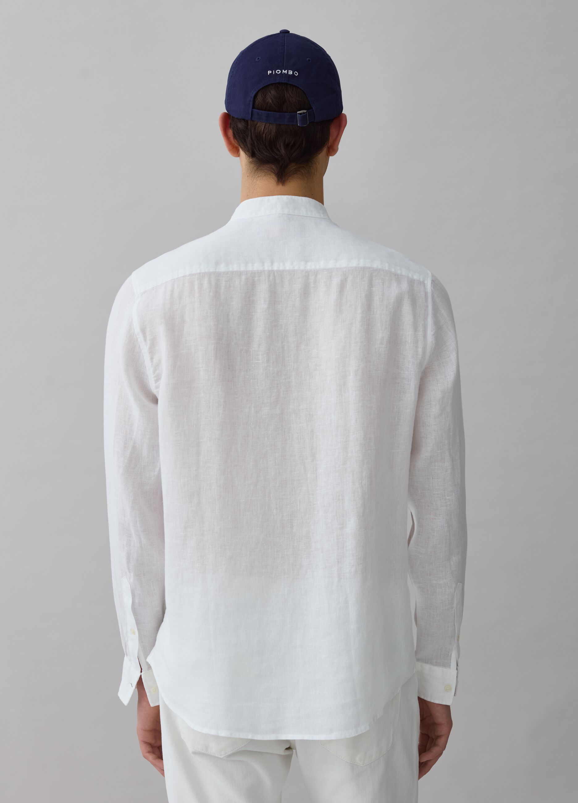 Camicia in lino con collo alla coreana