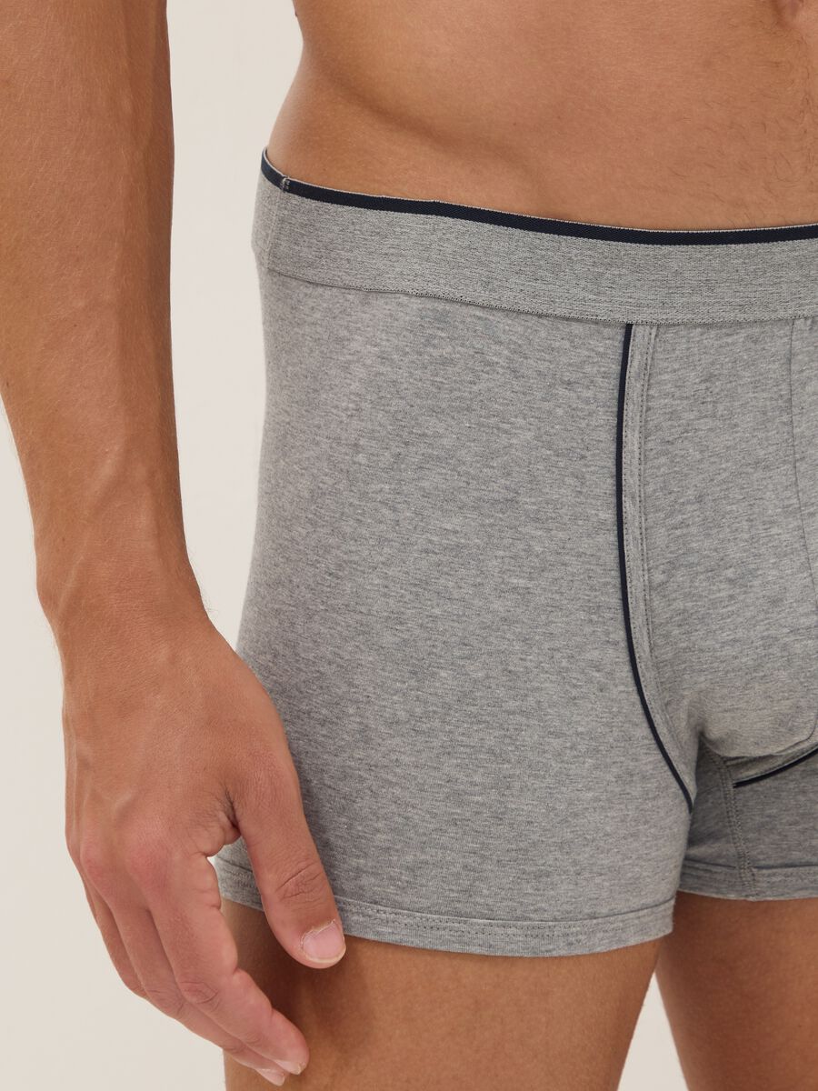 2-pack of grey Supima stretch cotton boxer briefs_3