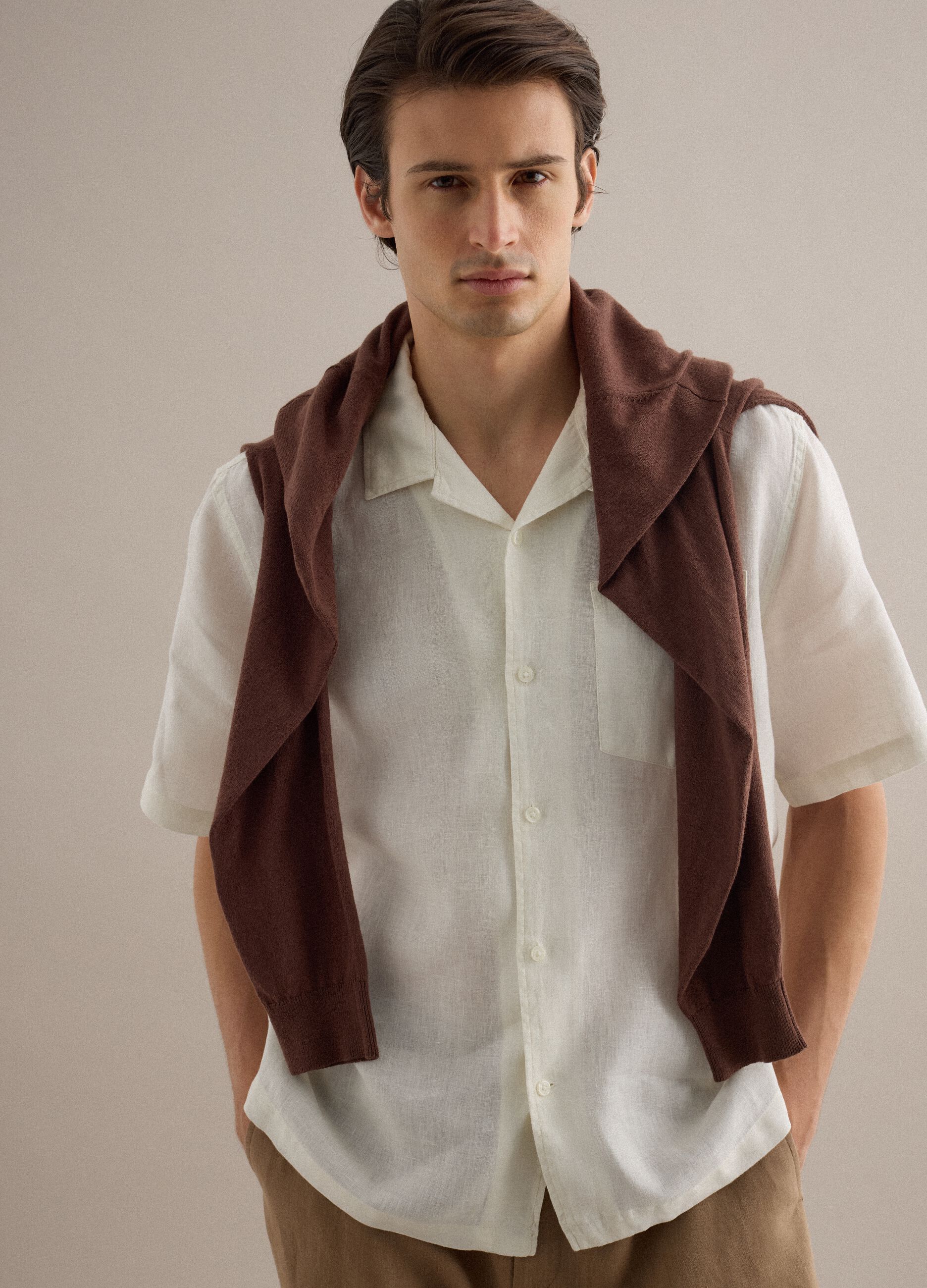 White short sleeve pure linen shirt regular fit