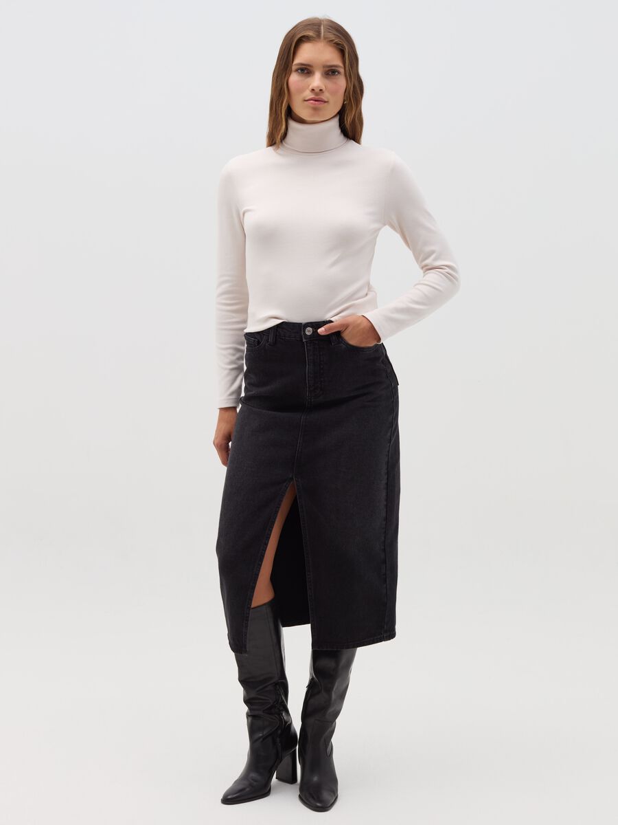 T-shirt with high neck and long sleeves_1