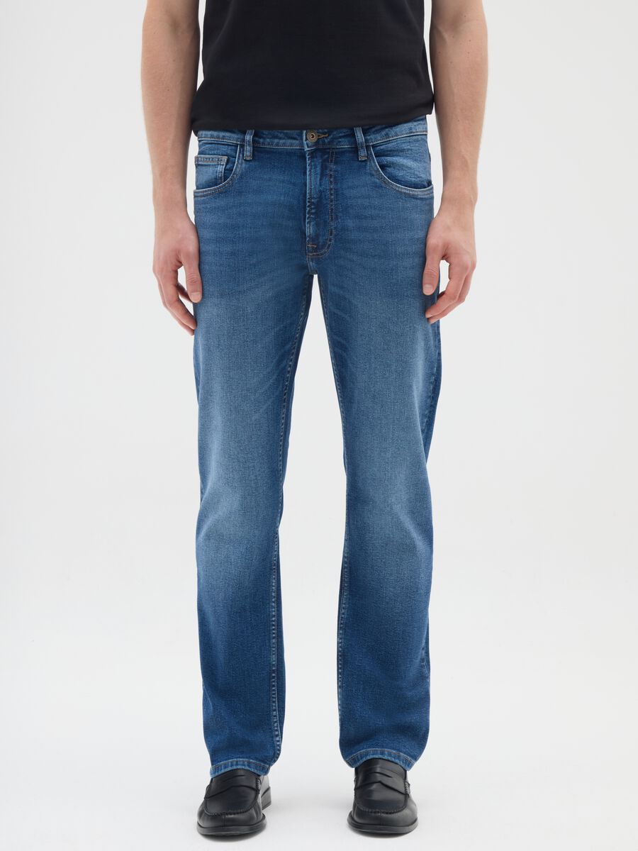 Jeans blu in denim elasticizzato_1