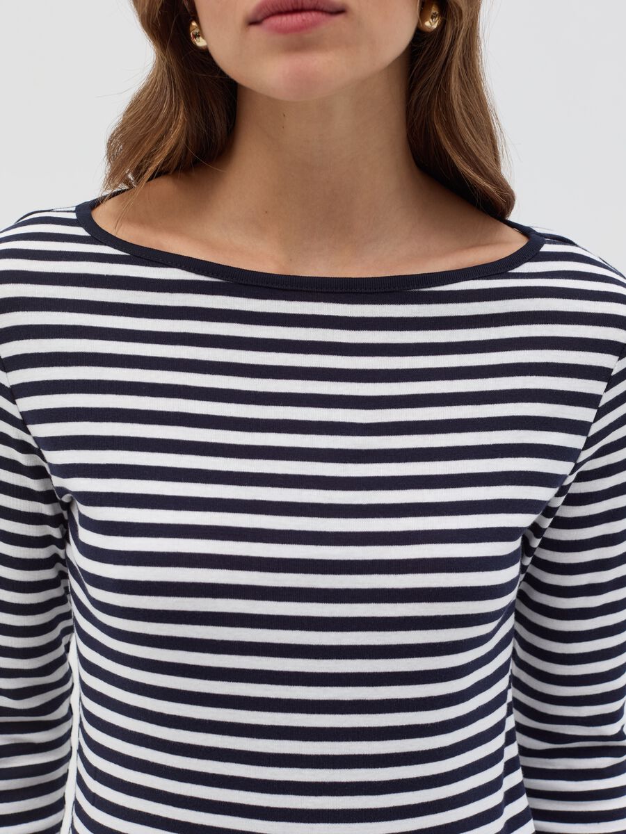 T-shirt a righe con maniche lunghe_2