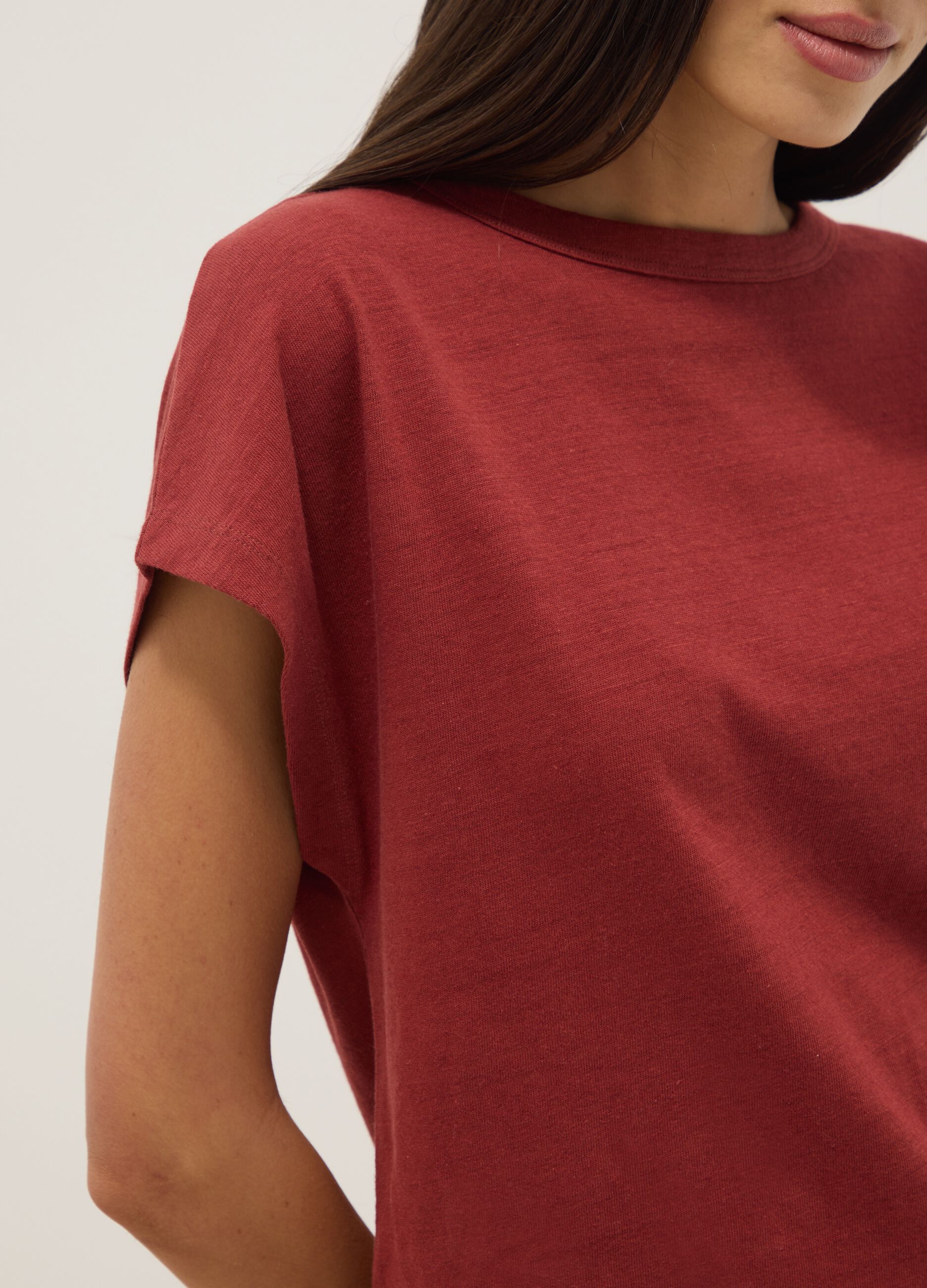 Red cotton-linen blend short-sleeve T-shirt, regular fit